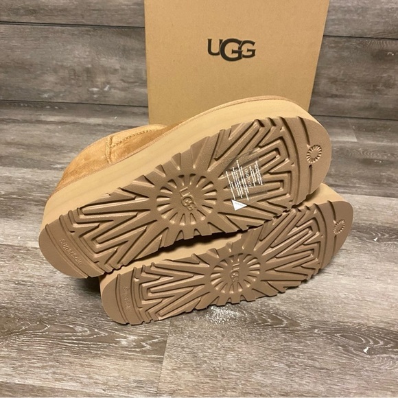 UGG | Classic Ultra Mini Platform Boots In Chestnut Size 9 NEW - Picture 8 of 9